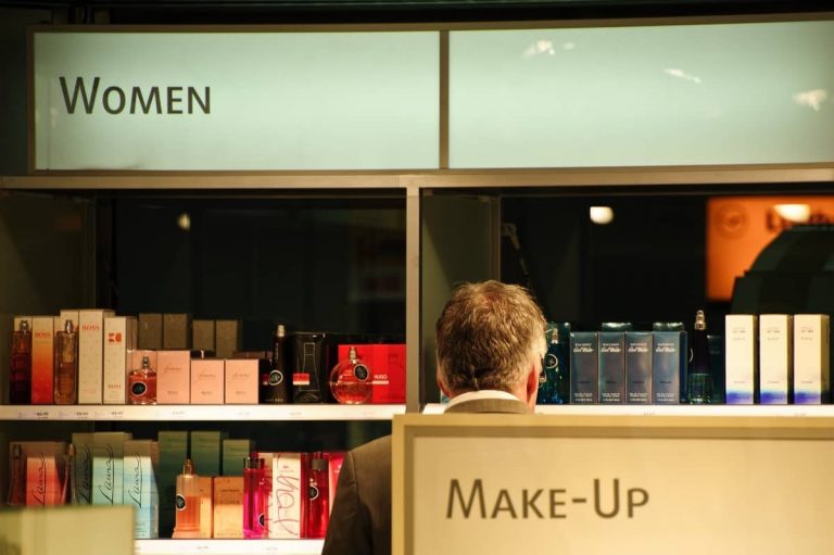 10 Best Fragrance Discounters: A Safe Way To Get Cologne Deals
