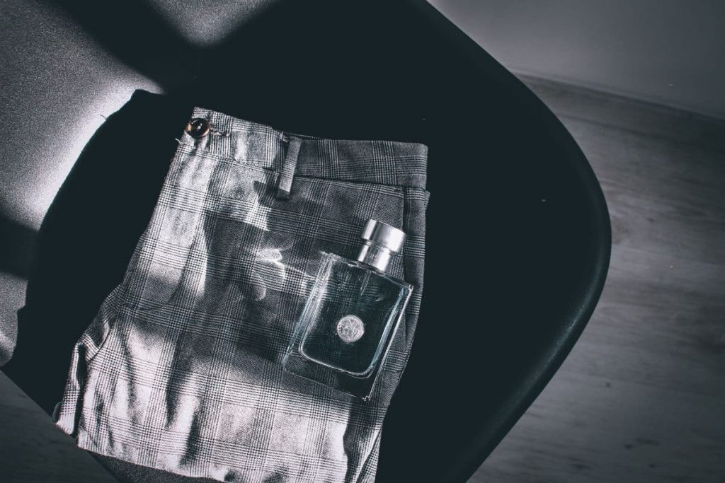versace pour homme on pants 1 How To Wear Perfume: 20 Pro Tips To Make Your Fragrance Last Longer versace pour homme on pants 1