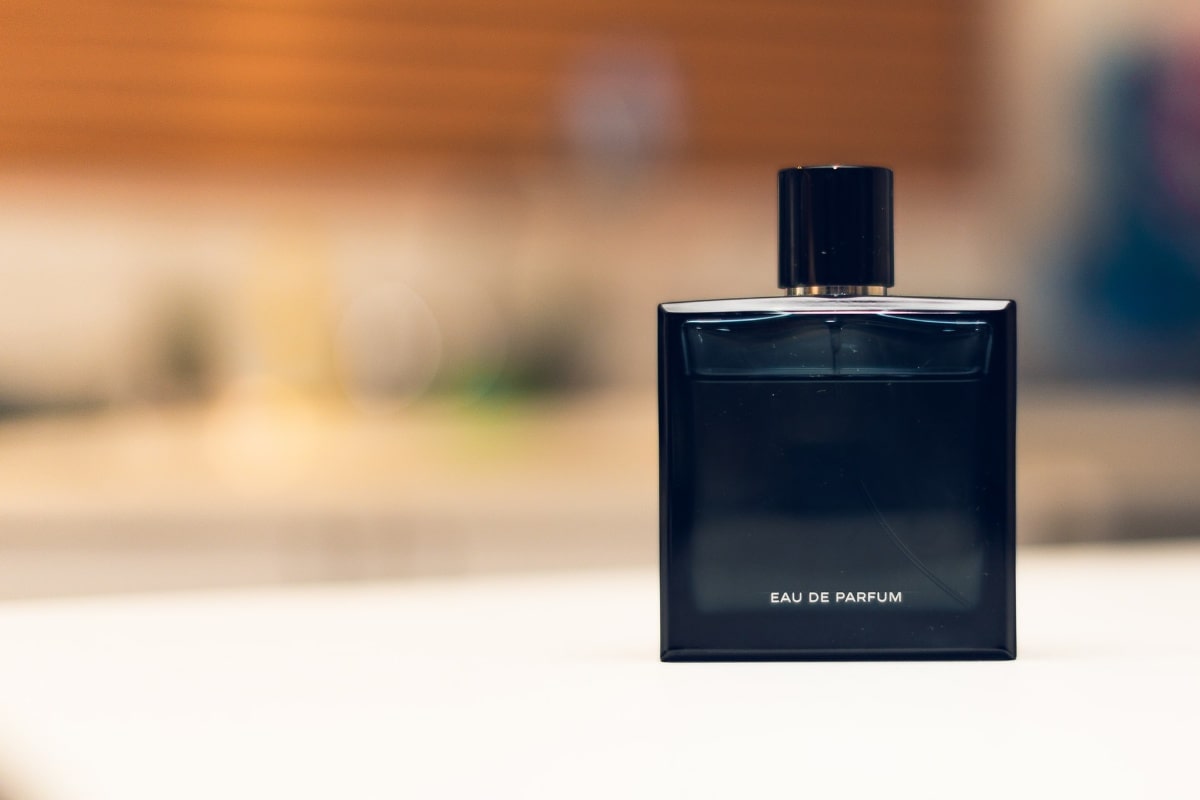 perfume bottle - most important fragrances
