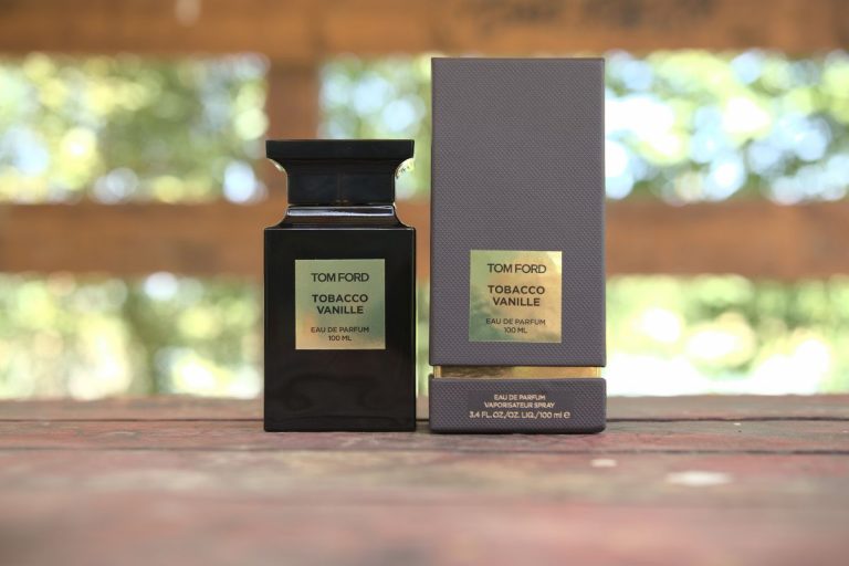Tom Ford Tobacco Vanille Review (2022): Vanilla For Royalty