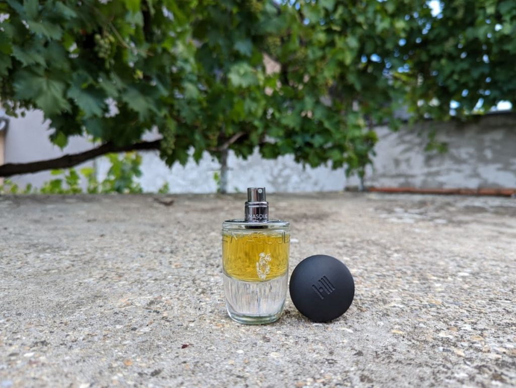 Acqua Di Parma Colonia Club Review (2023): A Perfect Gentleman's Cologne -  Scent Grail