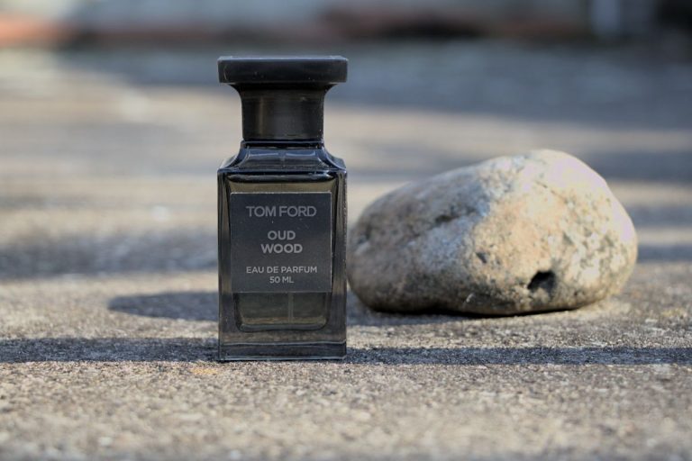 Tom Ford Oud Wood Review (2023): The Quintessential Fragrance For Woody Scent Lovers