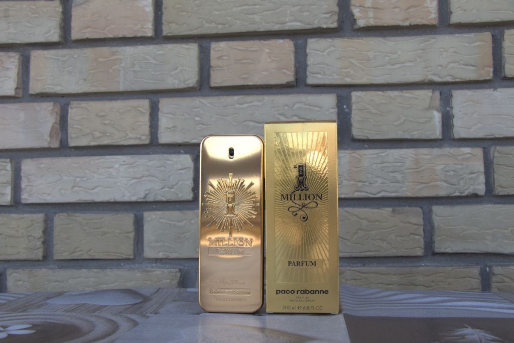 Paco Rabanne 1 Million Parfum - box and bottle