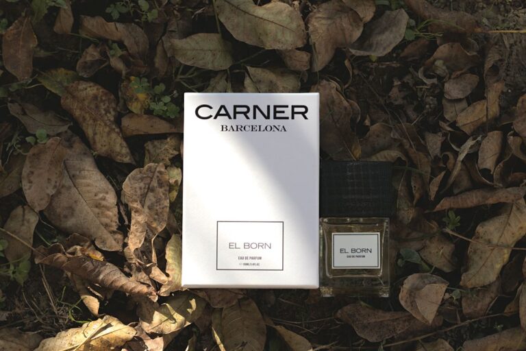 Carner Barcelona El Born bottle and box Carner Barcelona El Born Review (2024): Surprisingly Good Carner Barcelona El Born - bottle and box