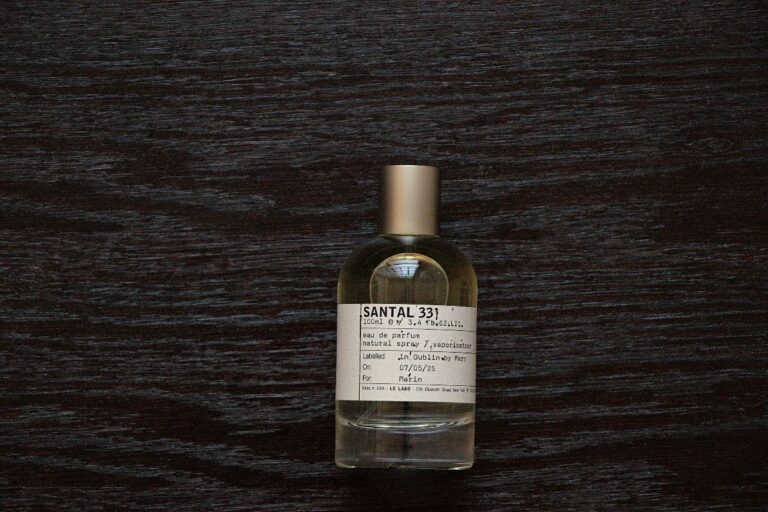 Le Labo Santal 33 - cover