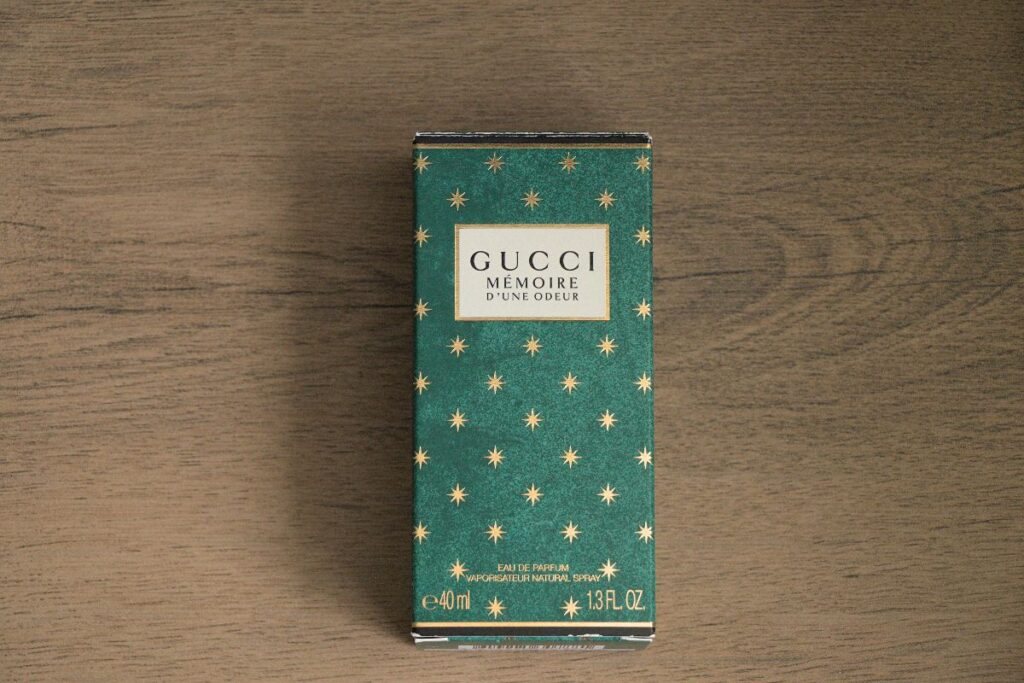 Gucci Memoire dune Odeur box Gucci Memoire d’une Odeur Review (2019): The Smell Of Good Old Days Gucci Mémoire d’une Odeur - box